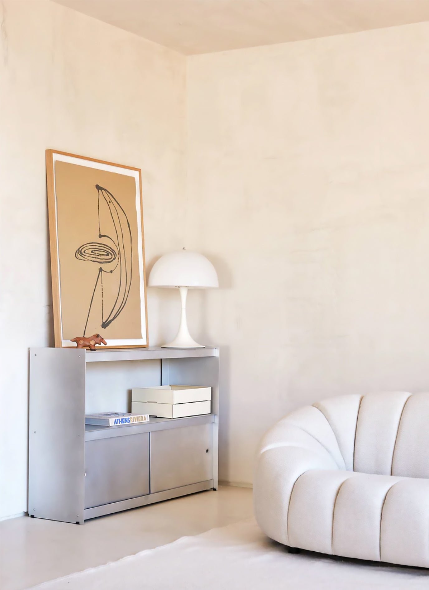 PLIÉ sideboard | sliding doors
