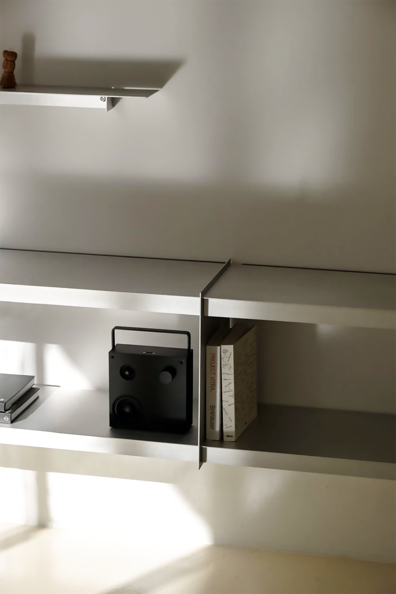 PLIÉ wall mount extension