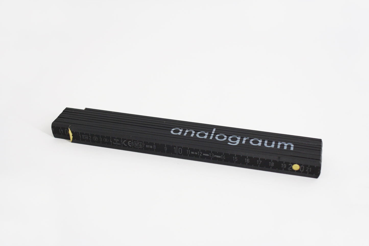 analograum | Zollstock 2m