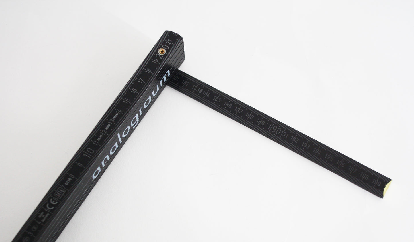 analograum | Zollstock 2m