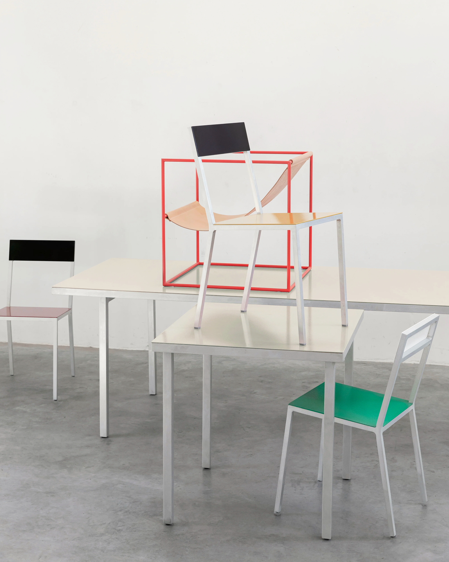 ALU DINING TABLE | L