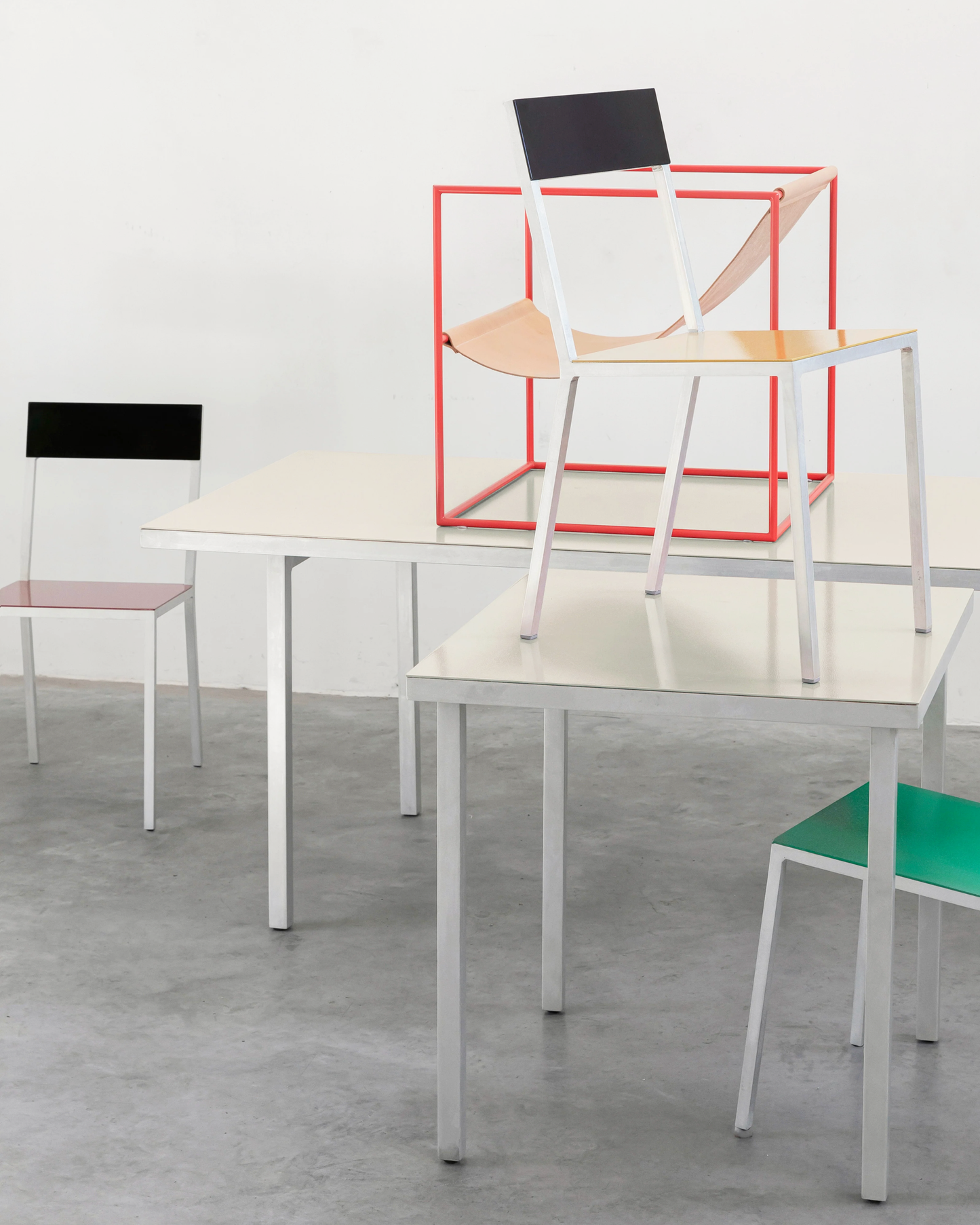 ALU DINING TABLE | M