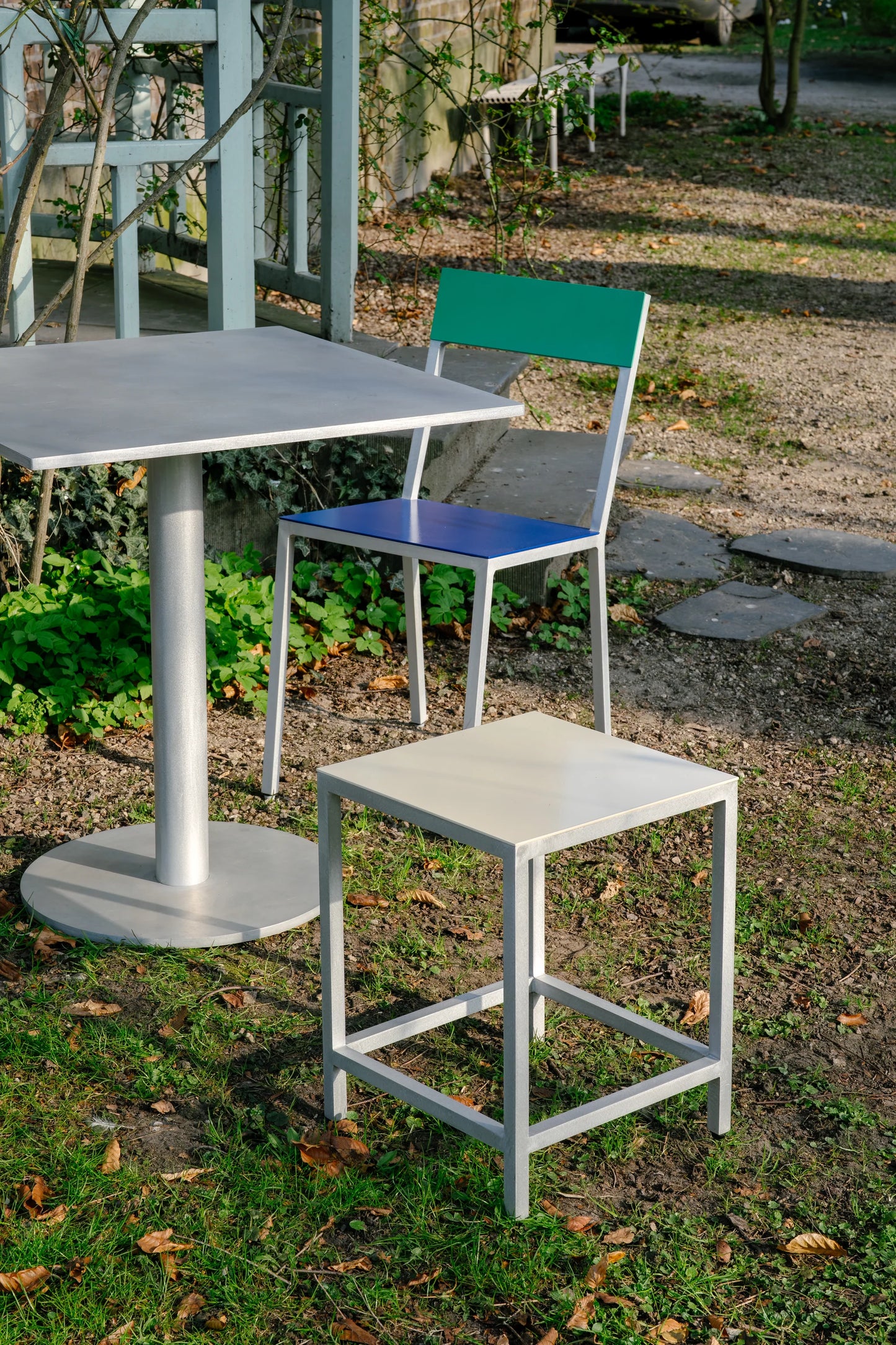 ALU SQUARE TABLE