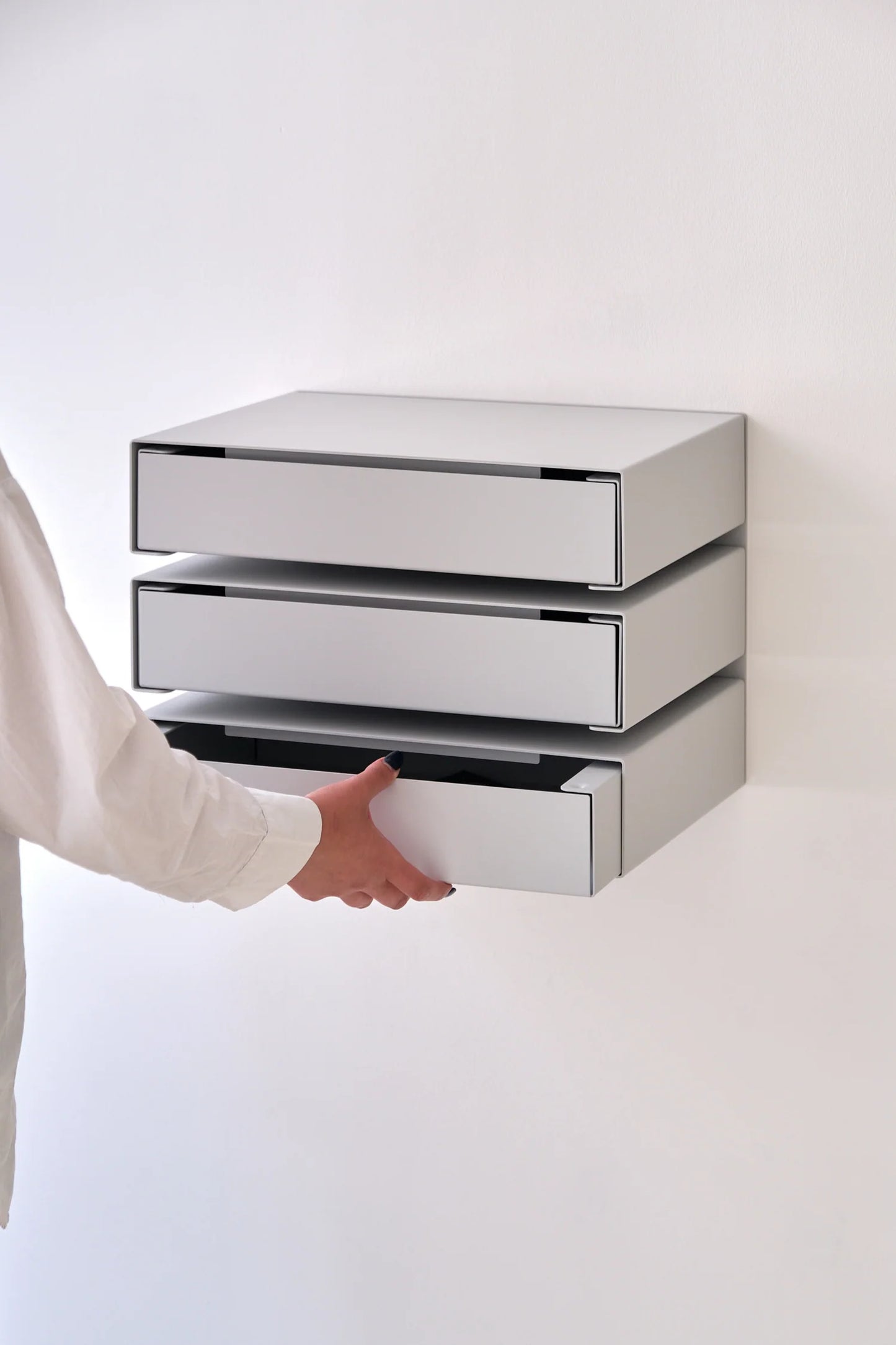 KGT wall unit 3 vertical